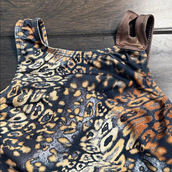 ❤️3/$30 Satara Leos Leopard Print Leotard - Picture 2 of 9